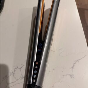 Dyson Airstrait Silver/Copper